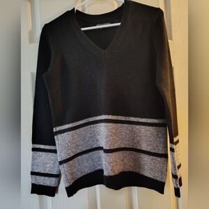 Banana Republic Sweater size S